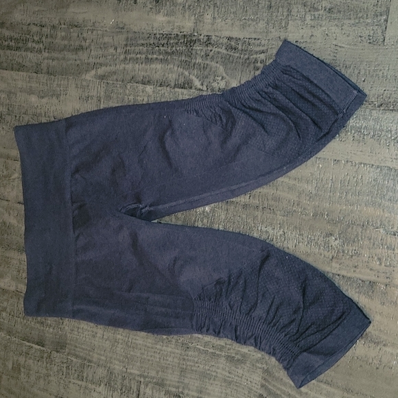 lululemon athletica Pants - Lululemon In the Flow II Crop Ruched Pants Size 4